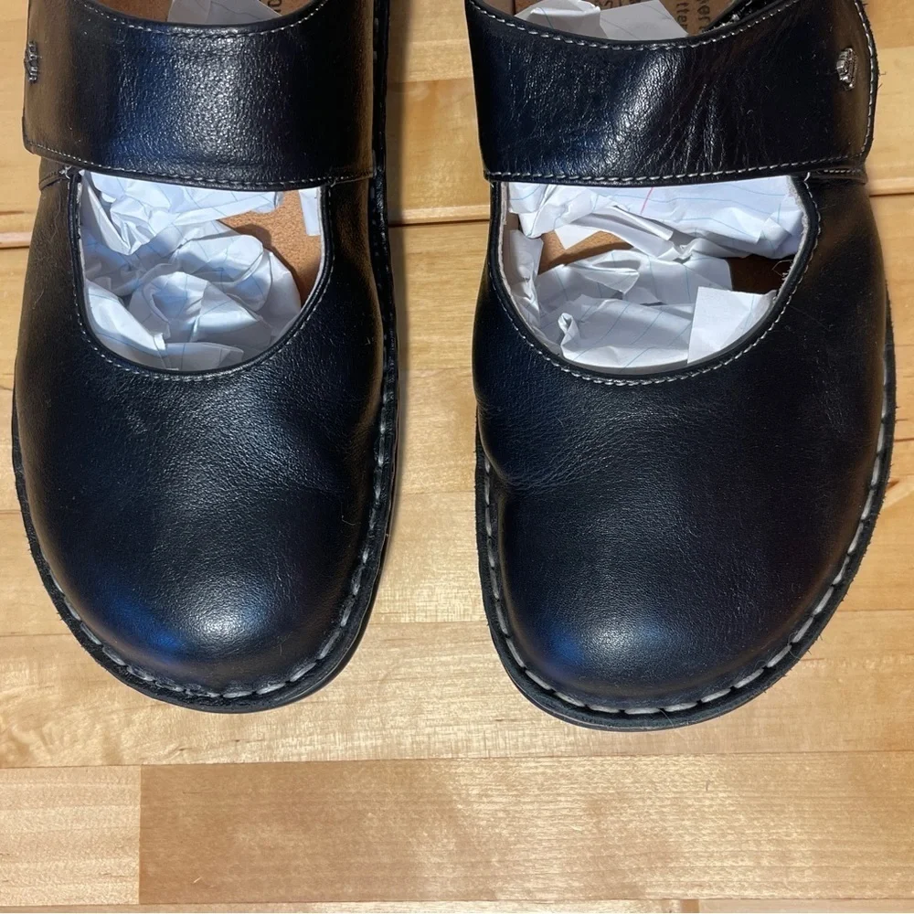 Finn Comfort Stanford Nero Vegas Leather Shoes